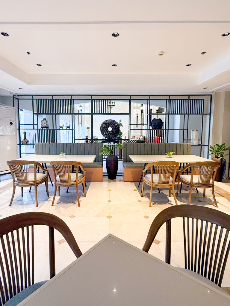 LUNA | Dining | Vermillion Hotel